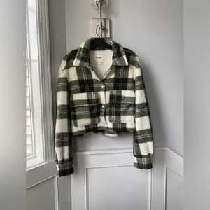Abercrombie and Fitch Cropped Sherpa Jacket